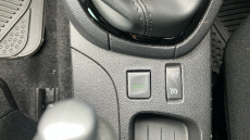 Renault Clio 0.9 TCE 90 Iconic 5dr Petrol Hatchback